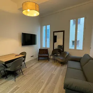  Apartment Gallo Superior France