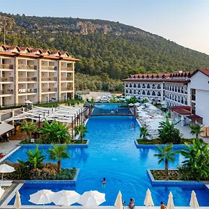 Hotel Ramada By Wyndham Akbuk, Akbük
