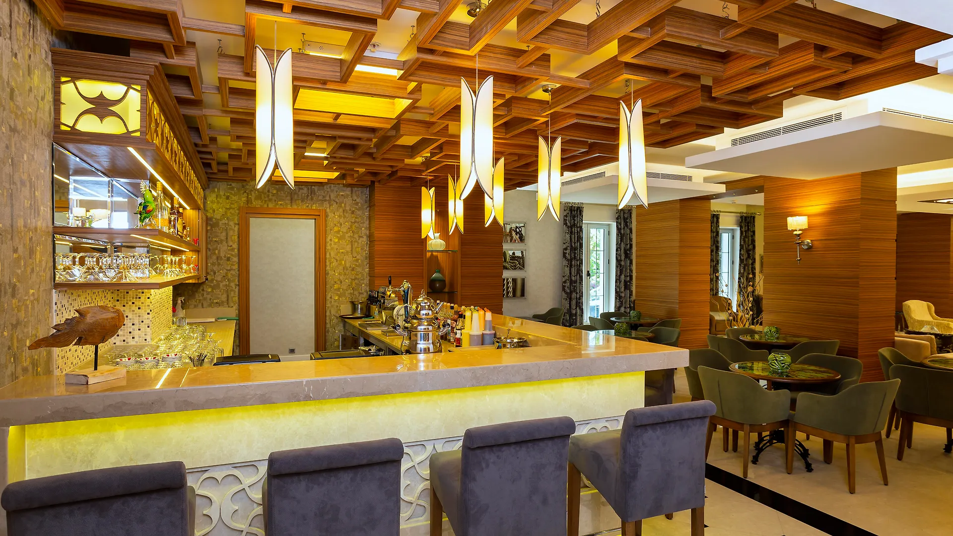 Royal Asarlik Beach Hotel Gümbet 5*,